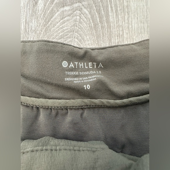 Athleta Trekkie Shorts Womens 10 Gray Nylon 4" Outdoor Hiking - Picture 4 of 7
